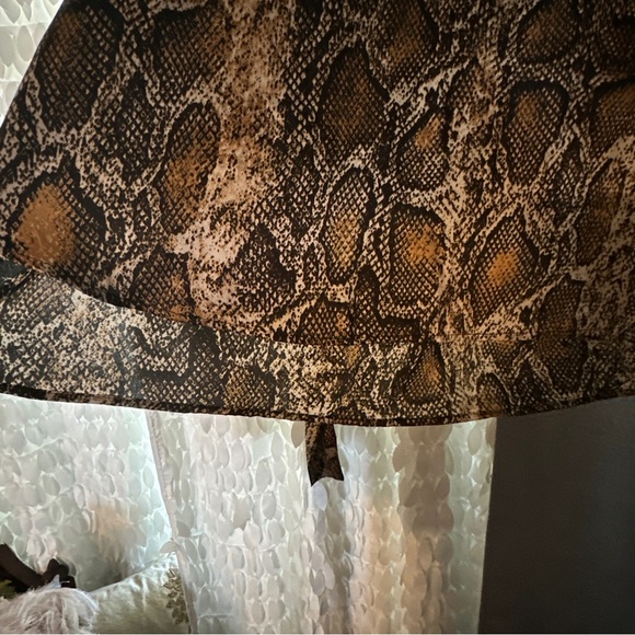 Zara Snake skin print blouse - Picture 11 of 11